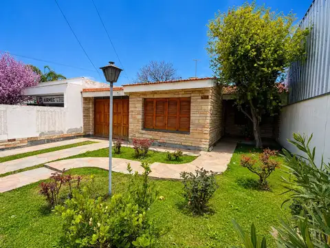 VENTA CASA EN GENERAL GUTIERREZ MAIPU