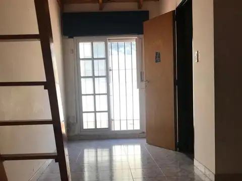 Depto Tipo Casa en Venta 25 años