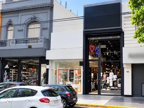 Local Comercial en Alquiler – José María Moreno y Av Rivadavia