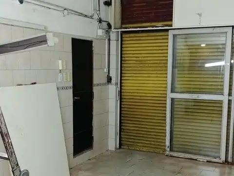 LOCAL  COMERCIAL PATERNAL    28 M2  
