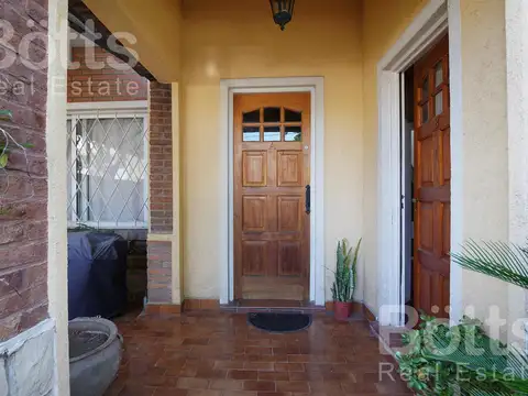 Depto Tipo Casa en Venta en Haedo Sur, USD 89.900