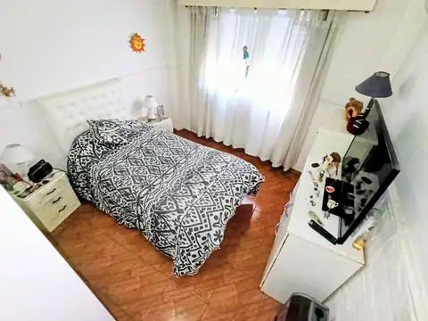 Depto Tipo Casa en Venta 50 años