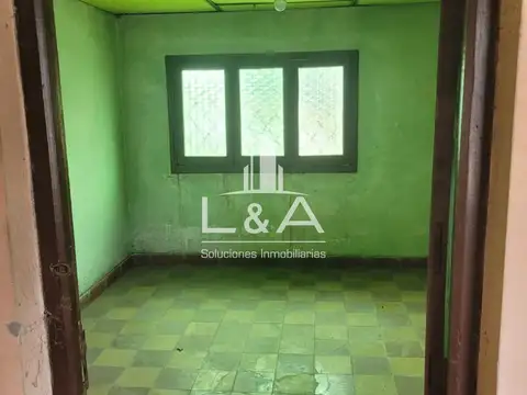 Casa 18 ambientes con 4 baños