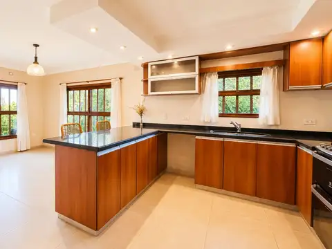 Casa en Venta al Este