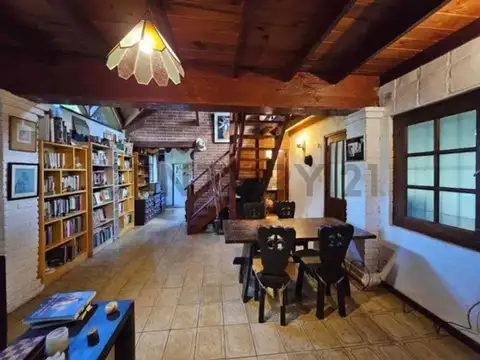 Casa 3 ambientes con 2 baños