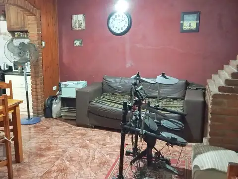 DEPARTAMENTO DE PASILLO EN PROPIEDAD HORIZONTAL