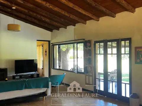 Casa en venta c/ cochera en Santa Catalina
