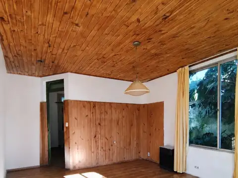 Depto Tipo Casa 4 ambientes con 2 baños