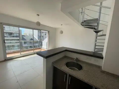 HERMOSO DEPTO 2 AMB C/ BALCON PATIO Y PARRILLA