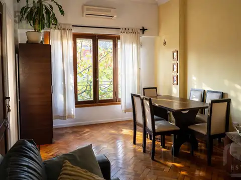 Venta Departamento 3 ambientes al frente 1er piso con Balcon en Villa Santa Rita