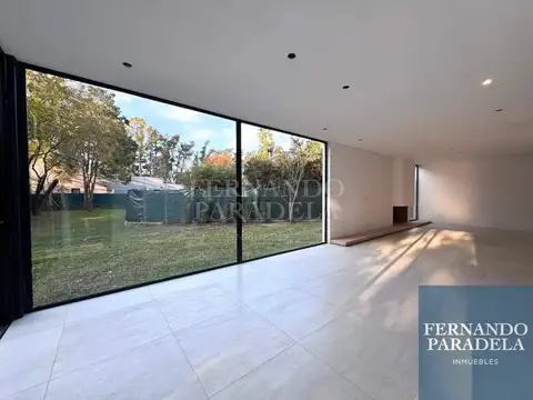 Casa en Venta en Villa Gobernador Udaondo, USD 390.000