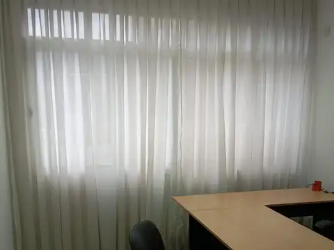 Oficina 2 ambientes con 1 baño