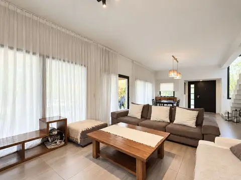 Casa en Venta en Santa Teresa, USD 370.000
