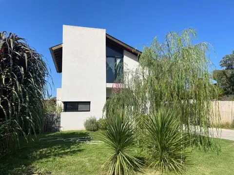 Casa en Venta en Los Arces, La Cañada de Pilar