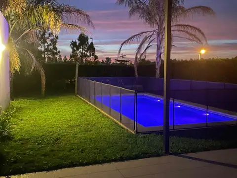 Casa en venta en El Cantón - Barrio Islas