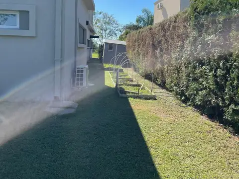 Casa en Venta en El Cantón - Barrio Islas, USD 255.000