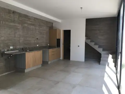 Duplex en Alquiler Godoy Cruz a cuadras del Parque San Martin