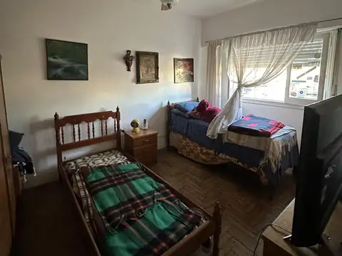 Depto Tipo Casa en Venta con 1 cocheras