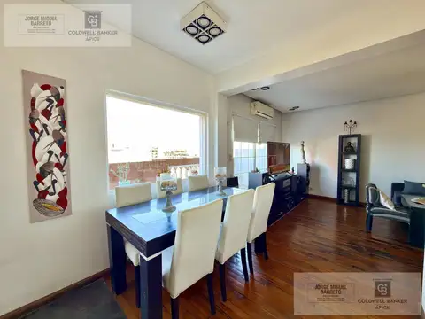 Departamento 4 ambientes con 2 baños