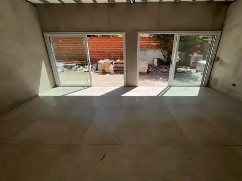 Depto Tipo Casa en Venta de 3 dormitorios