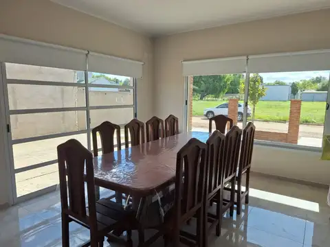 Casa en Venta en Villa Elisa, USD 120.000