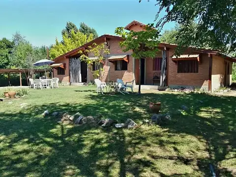 Cuatro cabañas, más piscina. Con escritura.