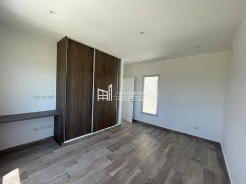 Casa 5 ambientes con 3 baños