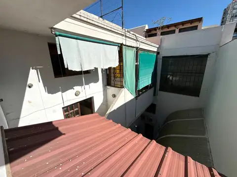 Depto Tipo Casa 4 ambientes con 2 baños
