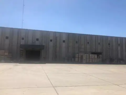 CENTRO INDUSTRIAL Y LOGISTICO EN MORENO SOBRE ACCESO OESTE