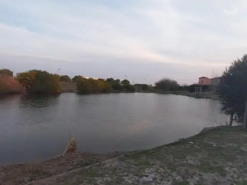 Casa en Venta en El Cantón - Barrio Golf, USD 305.000