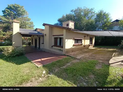VENTA CASA 3 DORMITORIOS-PILETA EN  LOS REARTES