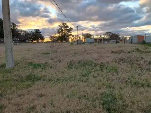 Jose Hernandez y Av. del Indio