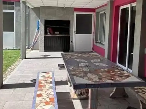 casa en venta - Haras Maria Elena