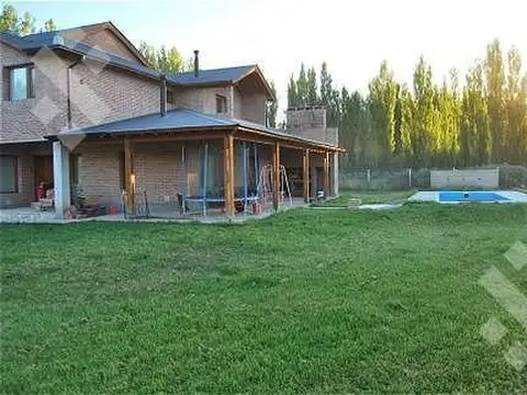 En Venta | Chacra de 5 Hectareas | Casa con 3 Dormitorios| Pileta | Centenario zona chacras