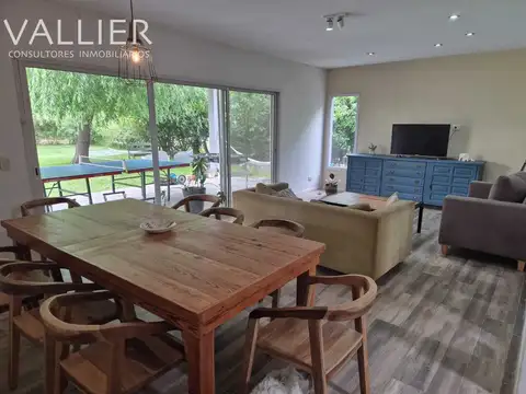 Casa 5 ambientes con 3 baños