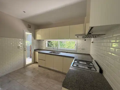 Casa en Alquiler de 3 dormitorios