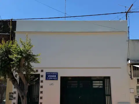 Se Vende Casa 8 Amb. Lista Para Escriturar - Luján Centro