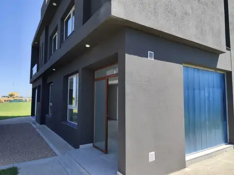 Duplex en venta tres dormitorios en barrio privado Costa Verde en Junin