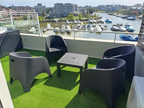 Loft c/balcón terraza y cochera, frente a Bahía de Nordelta