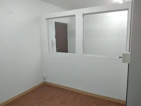 Oficina en Alquiler 43 años