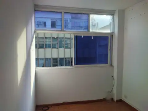 Oficina en Alquiler en San Nicolás, $ 400.000