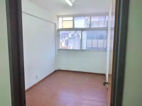Oficina en Alquiler 43 años