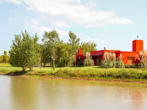 Casa en Alquiler en Fincas de San Vicente, USD 2.700