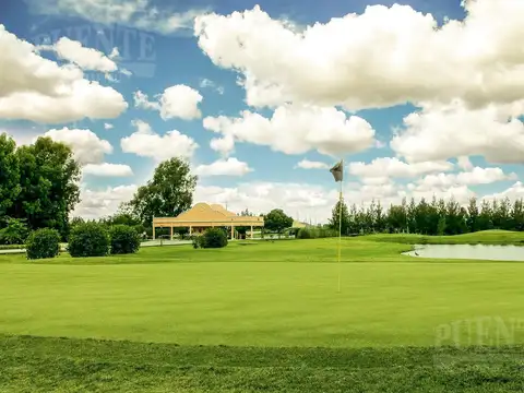 Casa en Alquiler con 5 cocheras