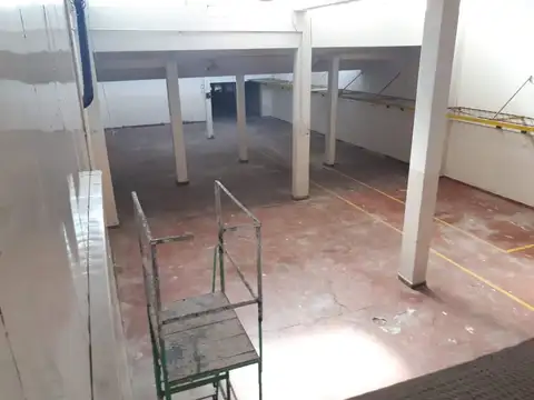 VENTA FABRICA GALPON BARRIO COLON
