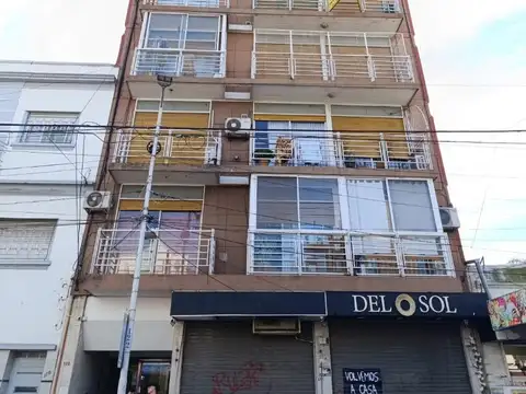 Las Flores 100, Piso 4°