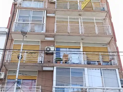 3 Amb Impecable Frente Balcón A/A
