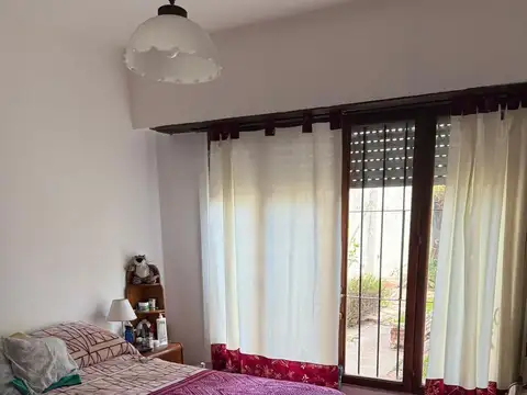 CASA 3 AMB con DEPENDENCIA - 9 DE JULIO 7000-