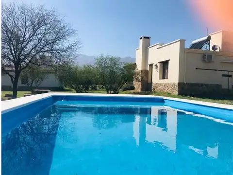 Casa en Venta con 5 cocheras