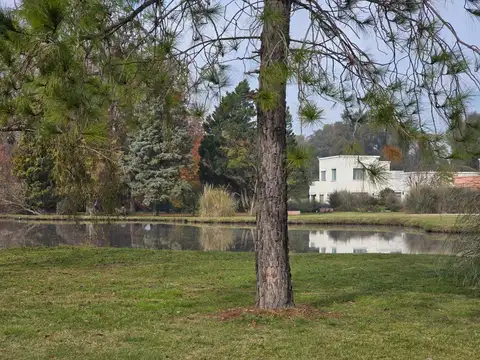 Terreno en venta en Casuarinas del Pilar, Zelaya